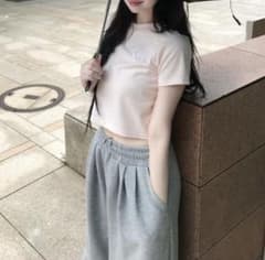 ハートレースロゴ刺繍Tシャツ［fu444］のサムネイル