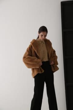 最終値下げ❗️RIM.ARK(リムアーク)ドルマンフェイクファーコート　キャメル RIM.ARK Dolman fake fur coat FREEサイズ - メルカリ