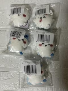 ハチワレ＆ちいかわだらけくじ E賞 てくてく全身ぬいぐるみバッジセットのサムネイル