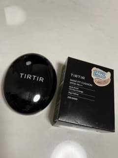 TIR TIR ティルティル　マスクフィットクッション　クッションファンデ　黒のサムネイル