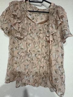 花柄の涼しい服ですのサムネイル