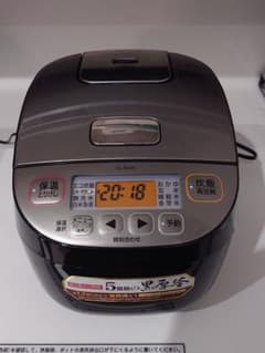 Thumbnail of 象印　NL-BU05 炊飯器　３合炊き マイコン　ZOJIRUSHI
