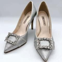 DIANA シルバー ビジュー ハイヒール DIANA 【24.5】ダイアナ ラメ ビジュー ハイヒール シルバー - メルカリ