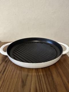 STAUB 鋳鉄 グリルパン 26cm ホワイト - メルカリ