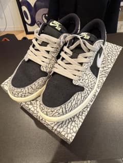 【RYUYA様専用】Nike Women's Air Jordan 1のサムネイル