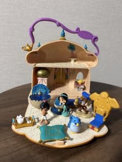ディズニー　アラジン　ジャスミン　 魔法のランプの家と人形セットのサムネイル