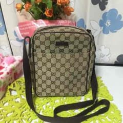 GUCCI ショルダーバッグのサムネイル