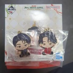 Mrs. GREEN APPLE 마법의 겨울 열쇠 고리 2 개 세트