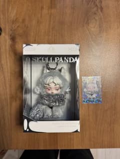 SKULLPANDA × XG フィギュア（ぬいぐるみ）のサムネイル