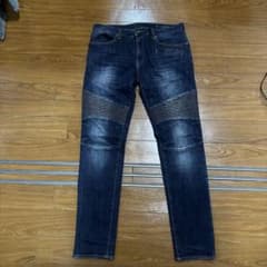 ARMANI EXCHANGE スキニーバイカーデニム J27 サイズ32のサムネイル