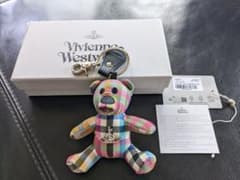 Vivienne Westwood チェック柄クマキーホルダー - メルカリ