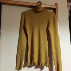 f.i.n.t  ニットタートルセーターのサムネイル