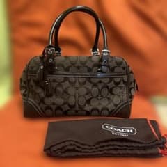 COACH シグネチャー ハンドバッグのサムネイル