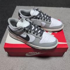 Nike Dunk Low ホワイト/アイアン グレー 9.5のサムネイル