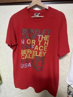 THE NORTH FACE Tシャツ レッド XLのサムネイル