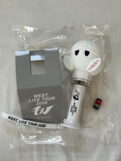 WEST.むにむにペンライト 銀テ付き - メルカリ