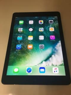 美品★★中古 iPadAir 16GB スペースグレー auセルラーモデルのサムネイル
