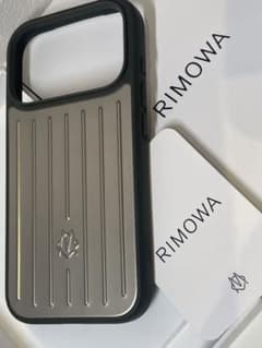 一度使用のみ】RIMOWA ストライプデザイン iPhone17pro ケース - メルカリ