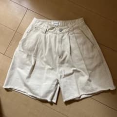 AMERI ベージュ ハーフパンツ Sサイズのサムネイル