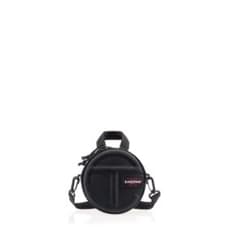 Telfar × Eastpakコラボ　ショルダーバッグのサムネイル
