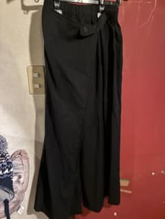 黒 サルエルパンツ ボタン付きのサムネイル