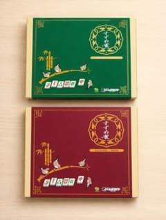 すずめ雀の旧版（赤）と新版（緑）の2つセット 簡易麻雀すずめ雀の旧版（赤）新版（緑）2セット - メルカリ
