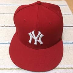ニューエラ 赤キャップのサムネイル