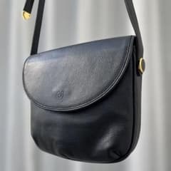 CHARLES JOURDANブラック ショルダーバッグ ゴールド金具のサムネイル