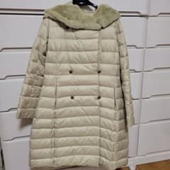 ファー付き ダウンコート ベージュのサムネイル