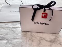 CHANEL 2026 限定レッド ハート型 チャーム バレンタインのサムネイル