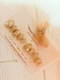KN01 – ハンドメイドネイル ｜Kukoh Nailsのサムネイル