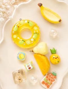 フルーツ＆スイーツ系 黄色大きめパーツ ビーズ まとめ売りのサムネイル