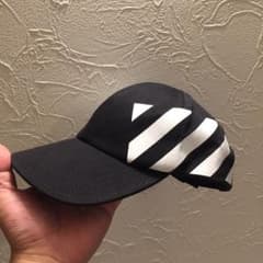 【本日のみ値下げ】off-white 帽子 美品 送料込みのサムネイル