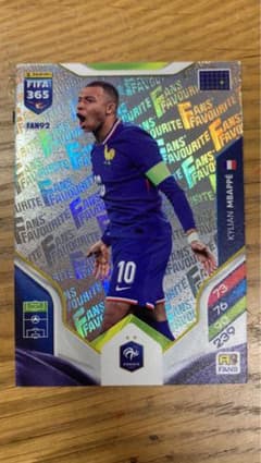 キリアンエムバペ Panini FIFA 365 FANSFAVOURITEのサムネイル