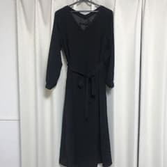 KBF＋ vネックロングワンピースのサムネイル