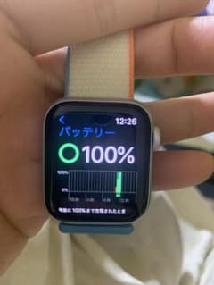 Apple Watch se 40mmのサムネイル