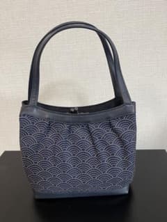 印傳屋 INDENYA ハンドバッグのサムネイル