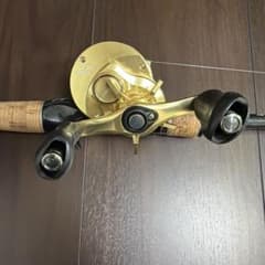 SHIMANO カルカッタコンクエスト200のサムネイル