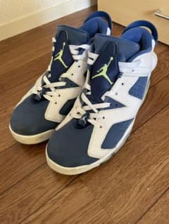 【特別割引】NIKEエアジョーダン6 レトロ ロー ゴースト グリーンのサムネイル