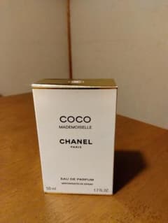 COCO MADEMOISELLE CHANEL PARISシャネル香水　未使用のサムネイル