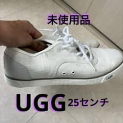 UGGスニーカー　アグ　25センチ　ugg白スニーカー　大人スニーカーのサムネイル