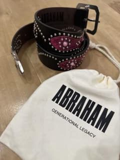 ABRAHAM スタッズベルト ブラック ピンク ABRAHAM スタッズベルト ブラック ピンク - メルカリ