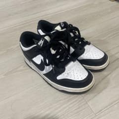 NIKE DUNK LOW 24cm ホワイト　ブラック　パンダ　スニーカーのサムネイル
