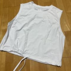 ホワイトノースリーブトップ Mサイズのサムネイル