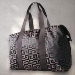 GIVENCHY ジバンシィ 4Gロゴ 総柄 ボストンバッグ - メルカリ