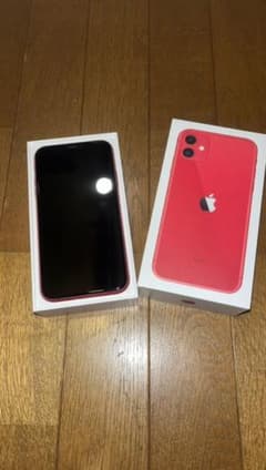 iPhone 11  レッド　128GB SoftBank SIMロック解除済みのサムネイル