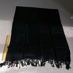 黒ストールのサムネイル