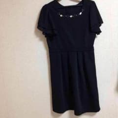 売り切り処分  新品 ビジュー付きワンピースのサムネイル