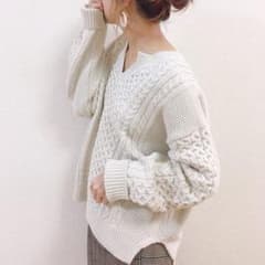 GU  ケーブルキーネックセーターのサムネイル
