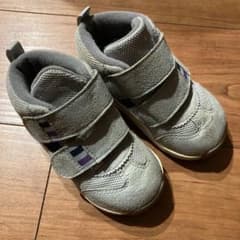 asics15センチのサムネイル